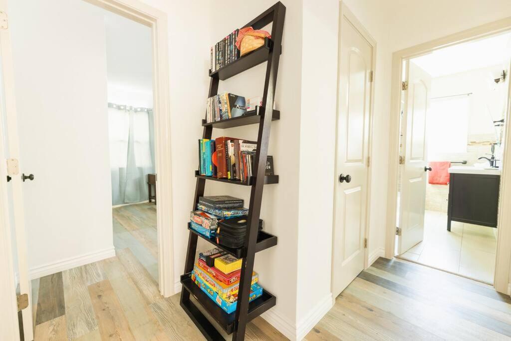 Charming La 2 Bedroom For Your Away From * Los Angeles